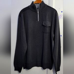 Men's real essentials sweater. Size XL